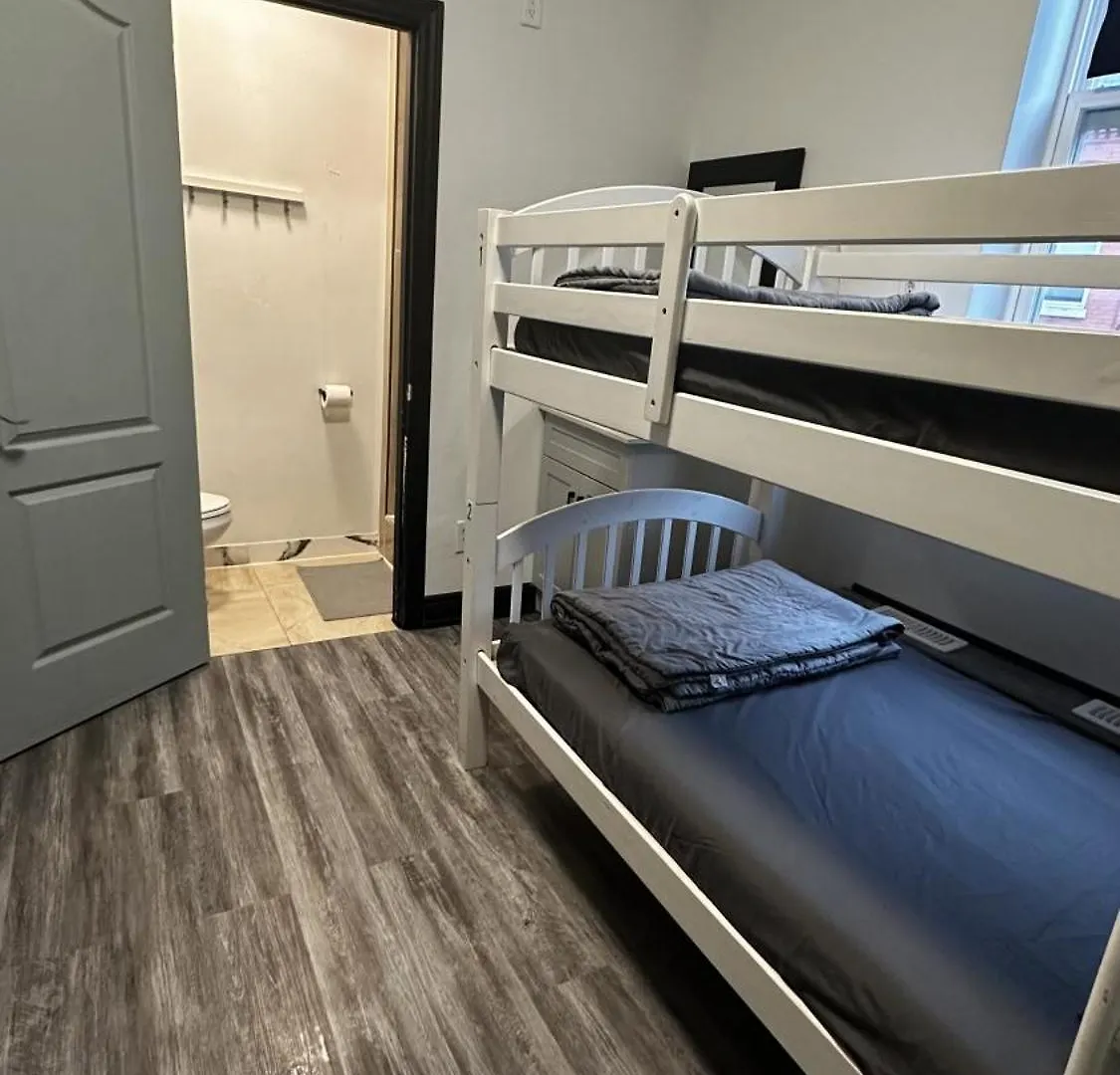 Queen Nest Hotel Toronto Canadá